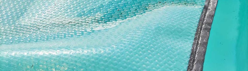 déformations bâche à bulles piscine qui fait des bosses, gondole, rebique