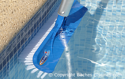 nettoyage brosse piscine