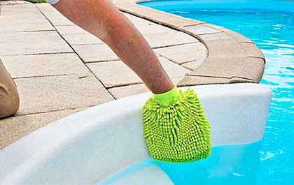 gant nettoyage piscine