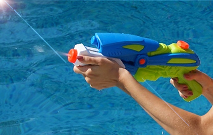 Jeux pour piscine flottants :  Bouée – Fauteuil – siège – Matelas gonflables