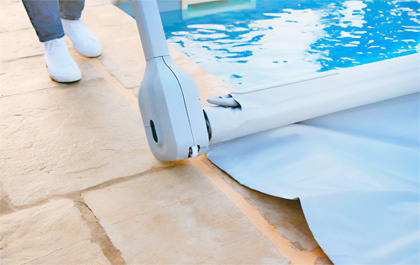 Enrouler couverture piscine  à barres