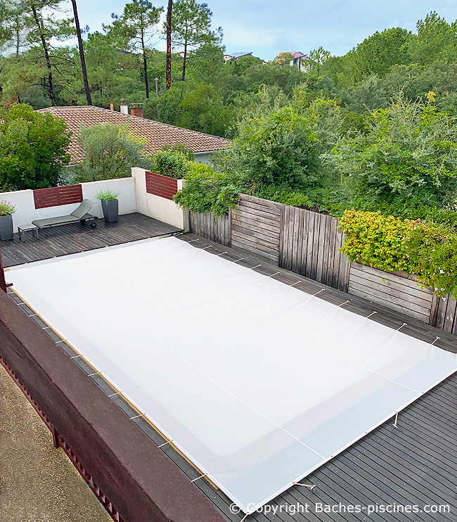 Couverture piscine hiver FILTRANTE