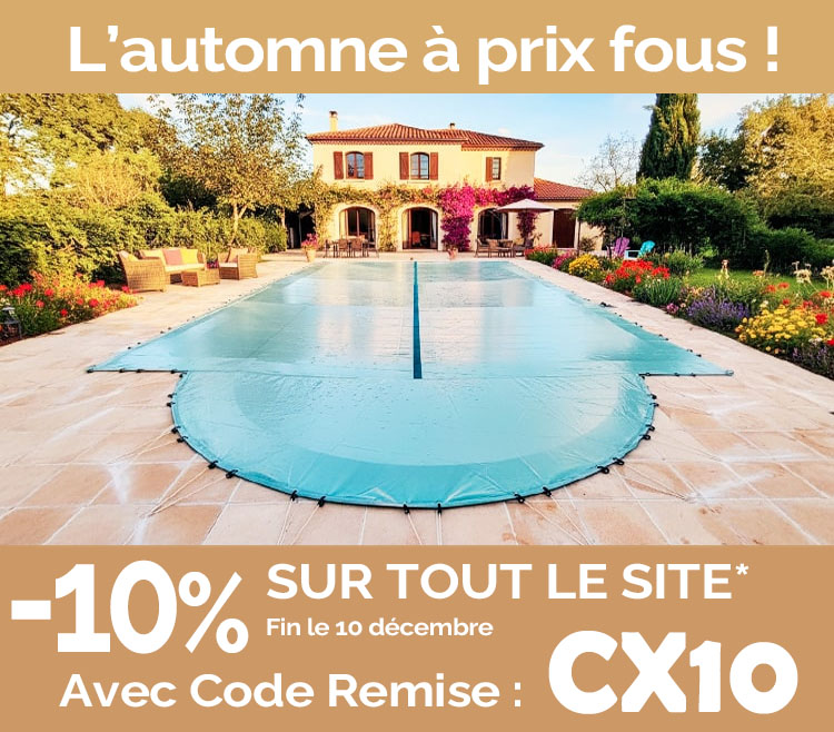 Bâche d’hivernage opaque posée sur piscine rectangulaire