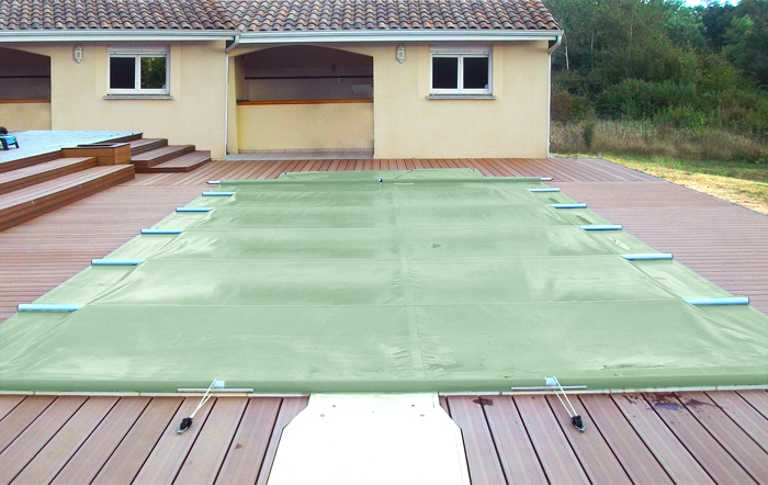 Couverture a barres piscine. Bâche 4 saisons