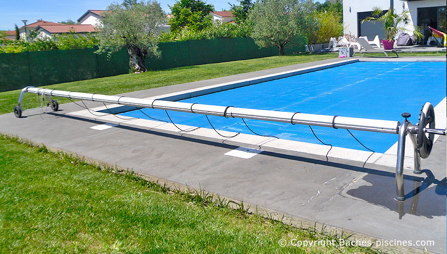 volant enrouleur bache ete piscine