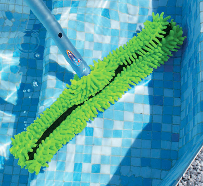 Brosse Ronde Pour Piscine - Nettoyage Coins Et Zones Difficiles D'Accès Avec Adaptateur Perche