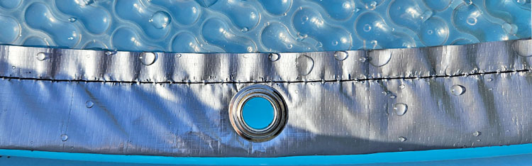 bache piscine ourlet renfort avec oeillet