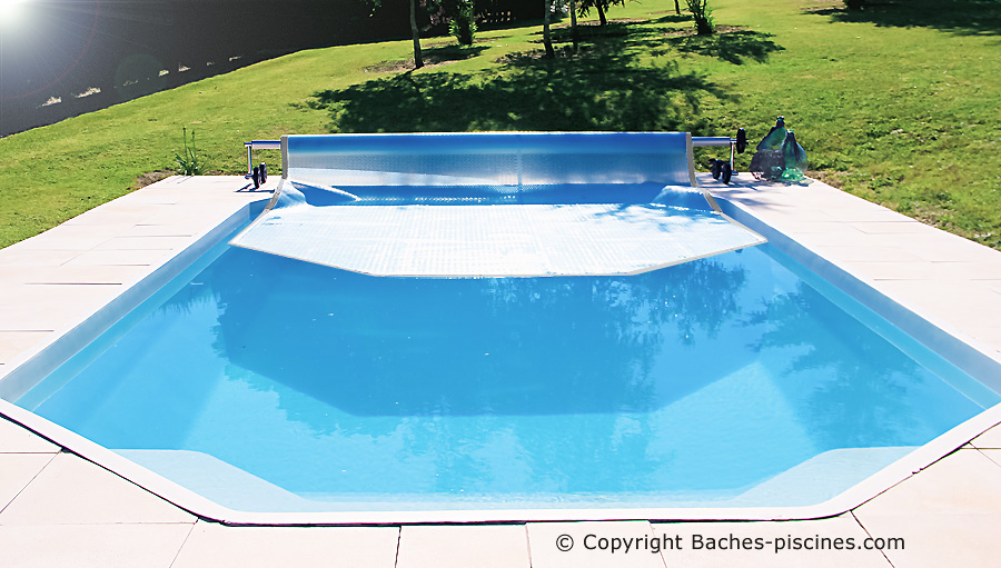 Bacche piscine à bulles sur mesure.